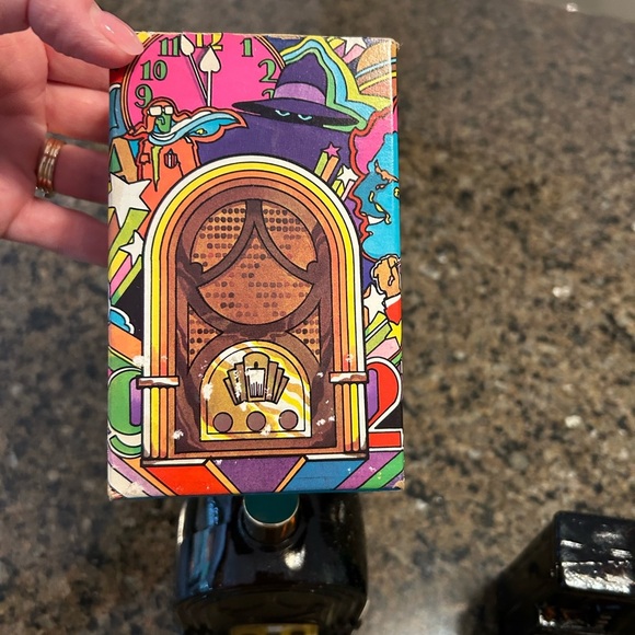 Avon After Shave Piano Decanter Tai Winds and Remember When Radio Decanter Spicy - Picture 3 of 13